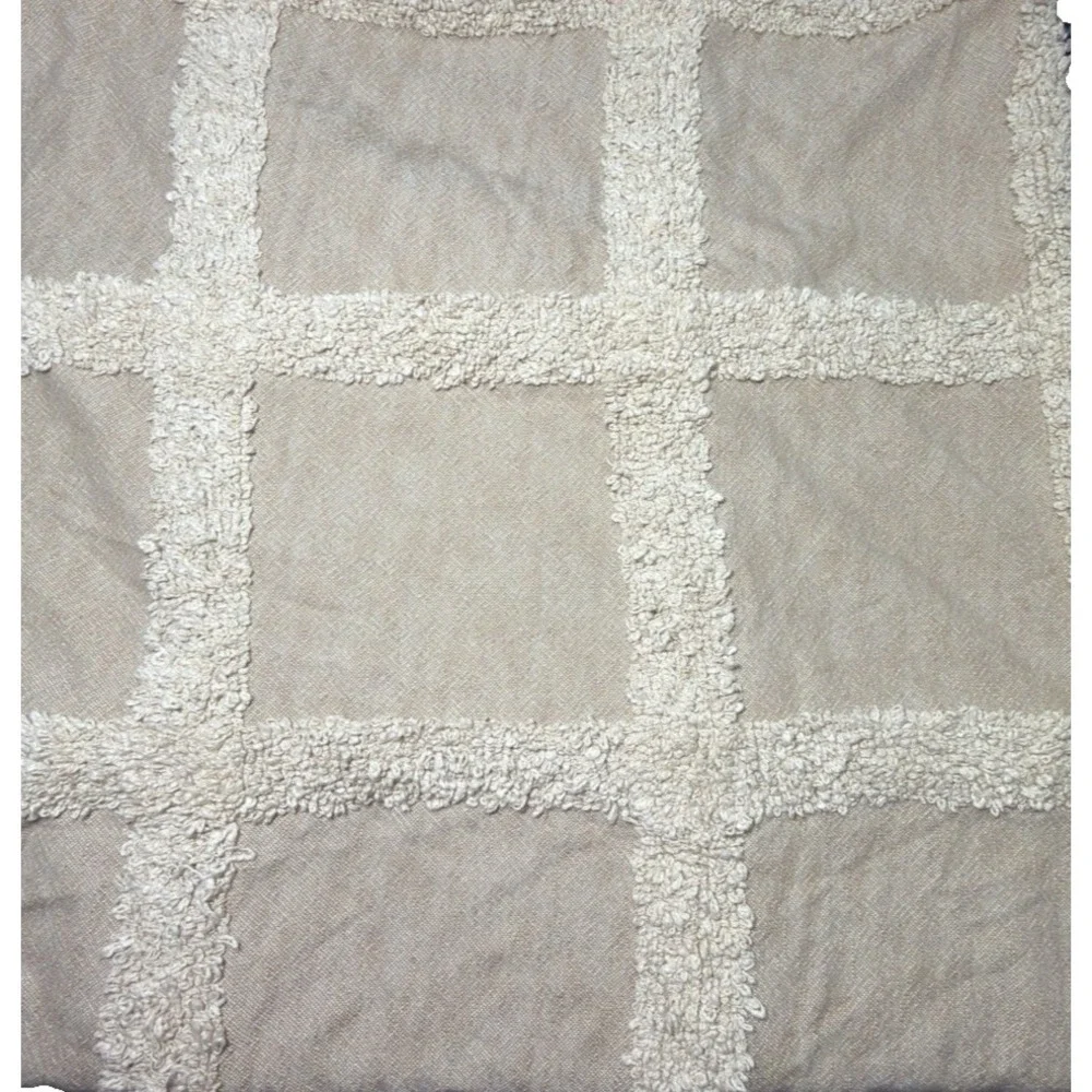 H&M Needle‎ Tufted Bedspread Textured Quilt Coverlet Beige